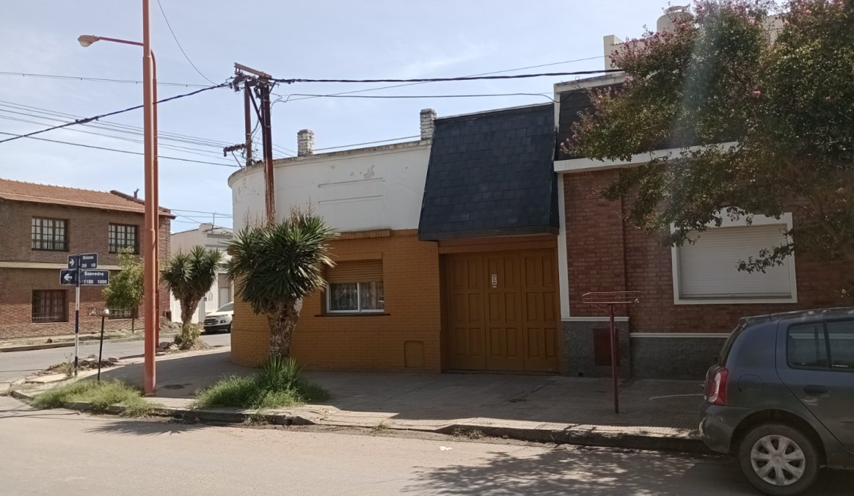 SAAVEDRA 1096 (0B)