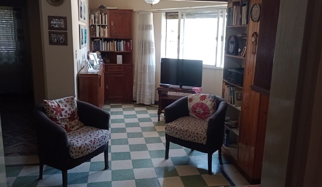 SAAVEDRA 1096 (0E)