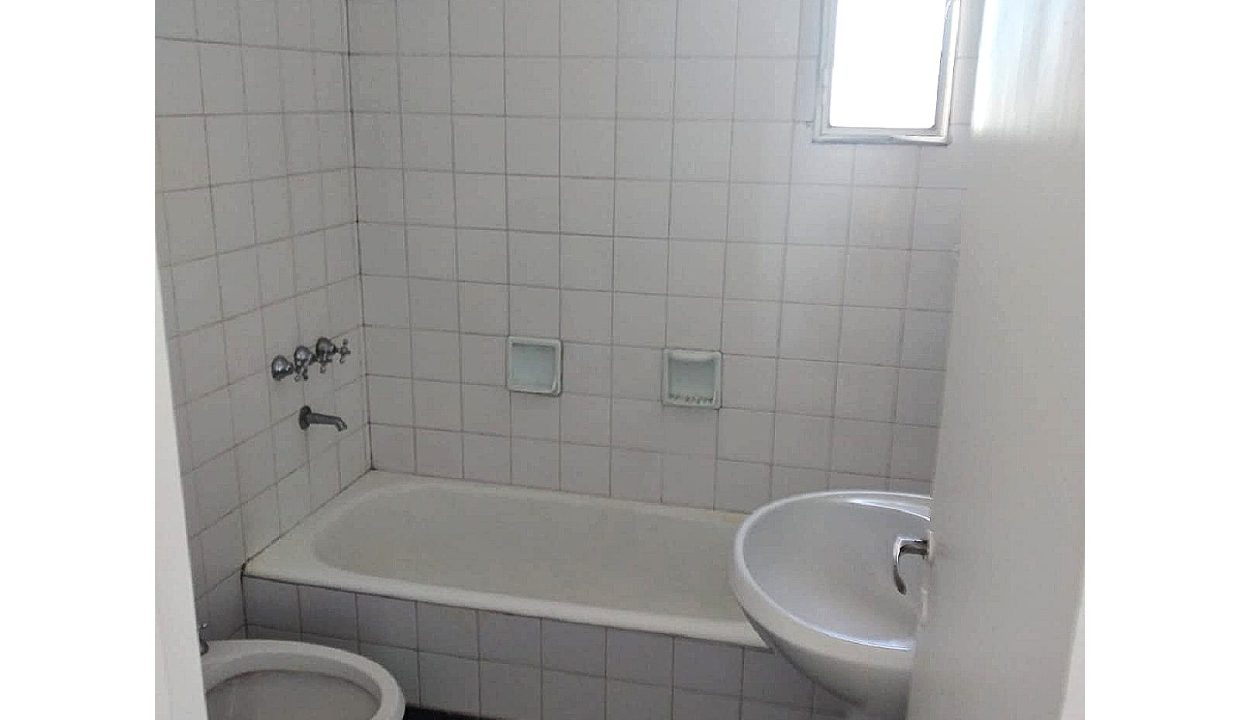 MORENO 23 PISO12 DEPTOG (7A)