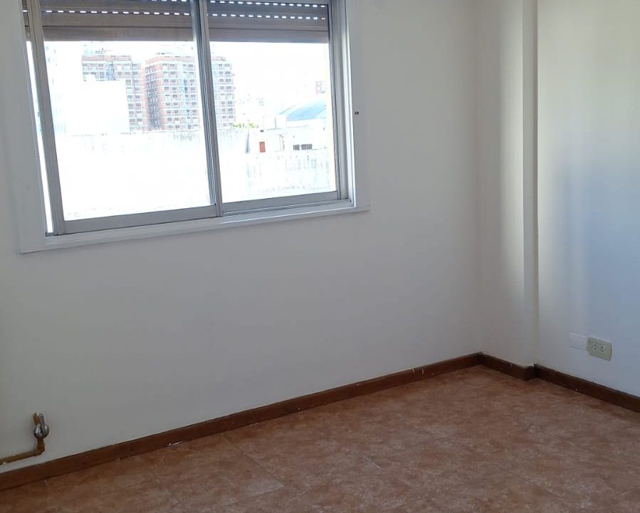 MORENO 23 PISO 2 F-14
