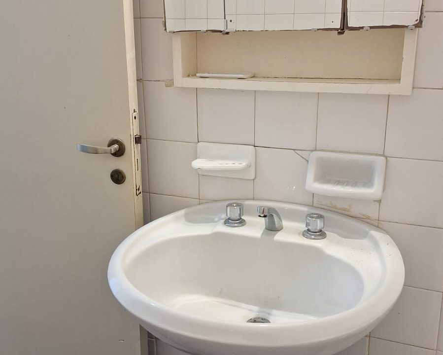 MORENO 23 PISO 2 F-21