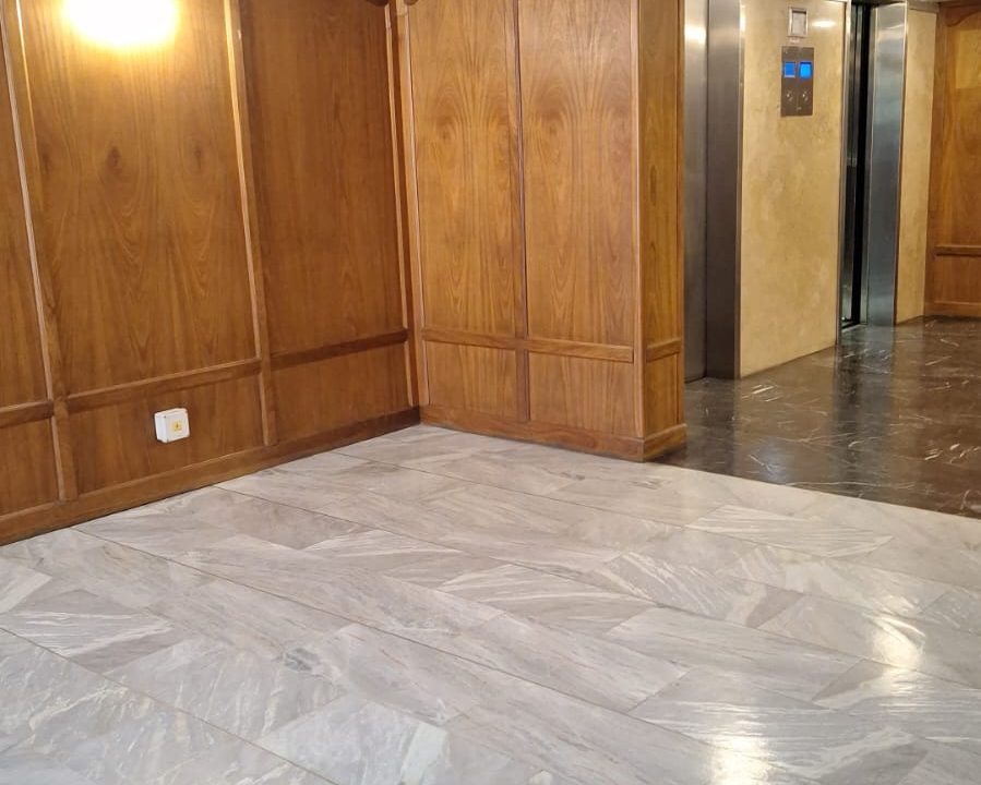 MORENO 23 PISO 2 F-3
