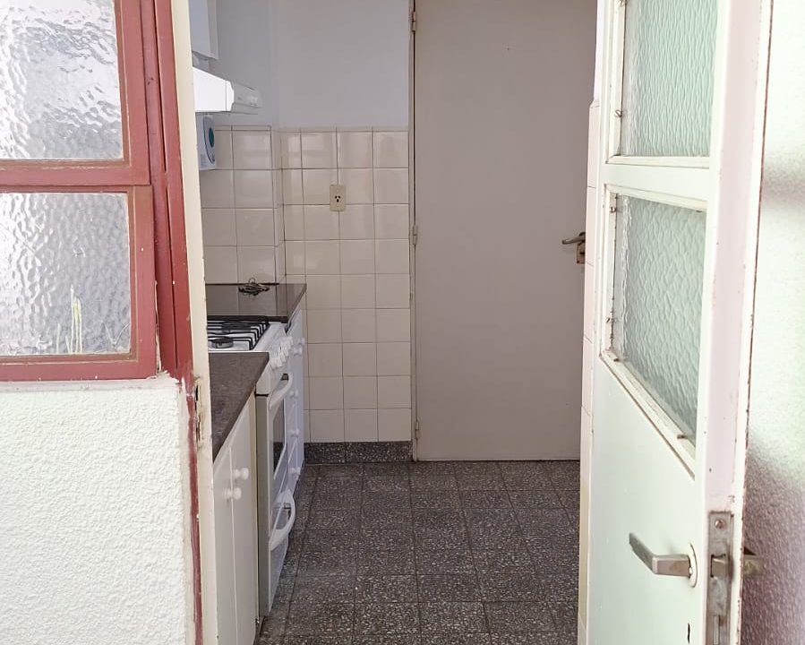 MORENO 23 PISO 2 F-8