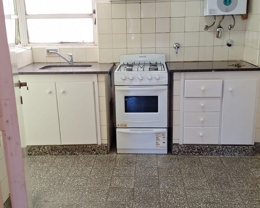 MORENO 23 PISO 2 F-9