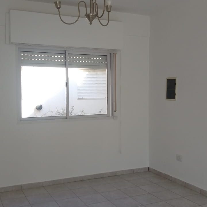 YRIGOYEN 1246 PISO 1 DEPTO 3 (13)