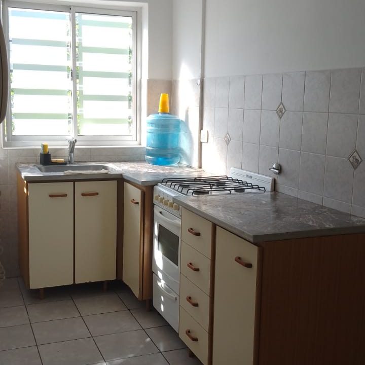 YRIGOYEN 1246 PISO 1 DEPTO 3 (14)