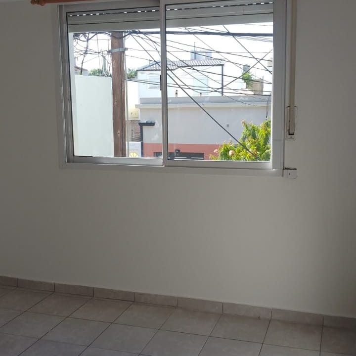 YRIGOYEN 1246 PISO 1 DEPTO 3 (3)