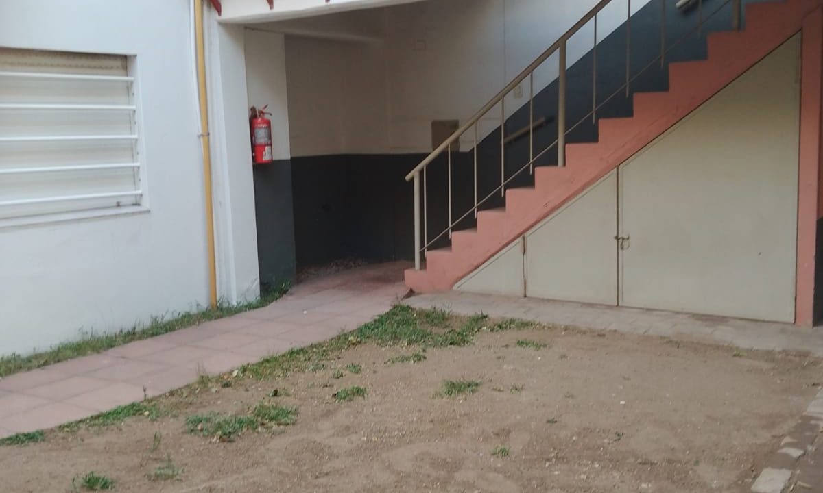 YRIGOYEN 1246 PISO 1 DEPTO 3 (8)