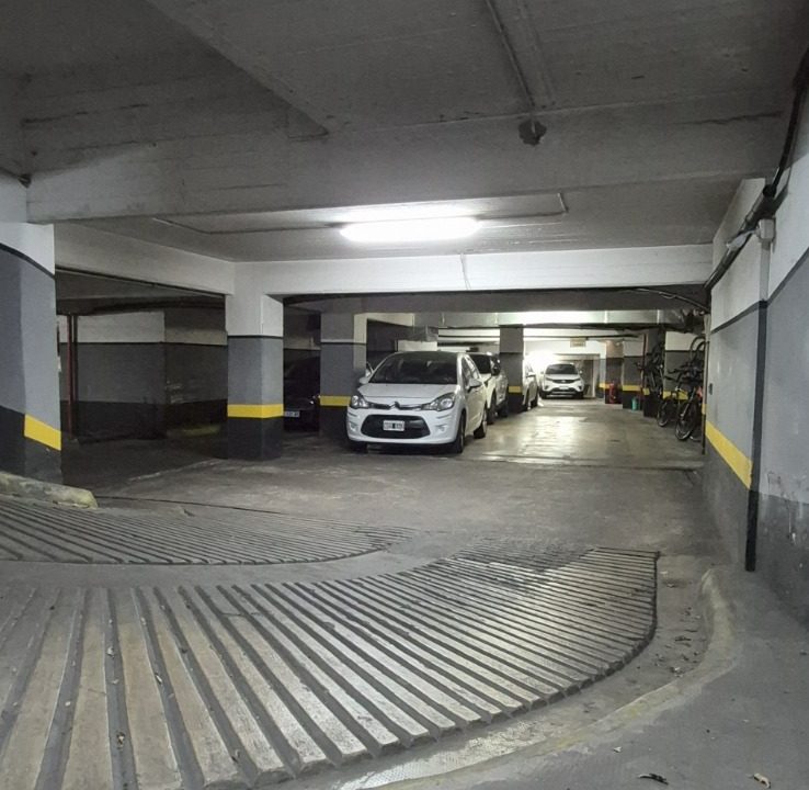 LIBERTADOR 7680 PISO 13-33