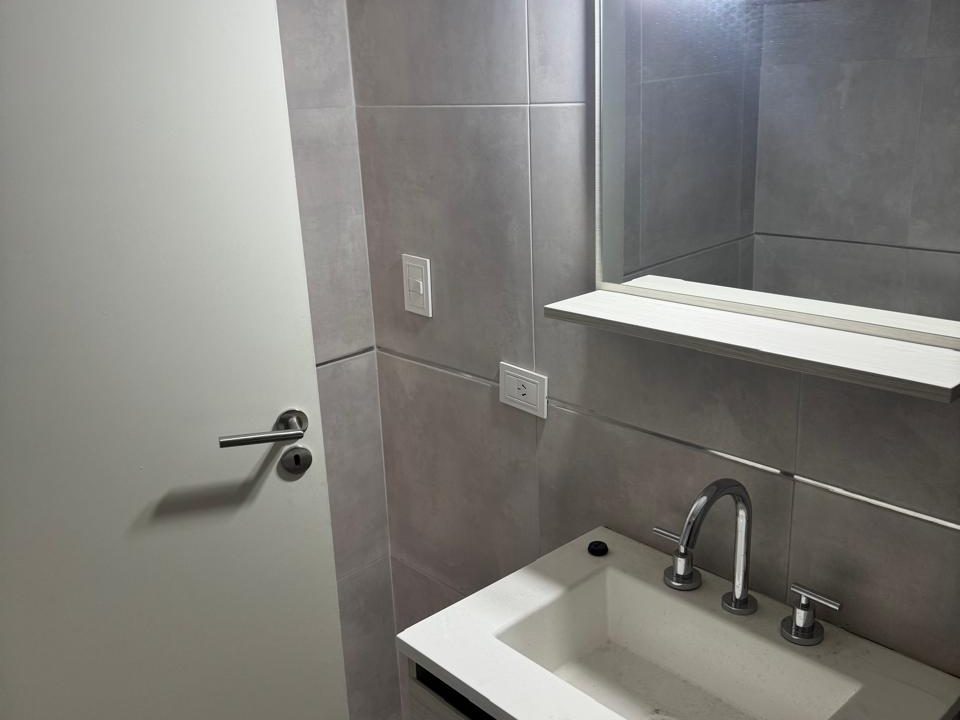 GÜEMES 837 PISO 3 B-15