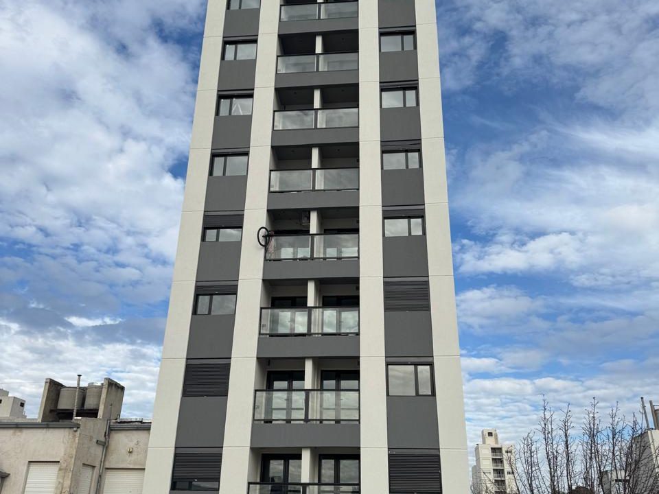 GÜEMES 837 PISO 3 B-4