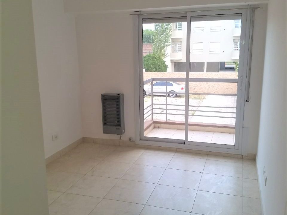 ALBERTI 678, PISO 1 C (1A)