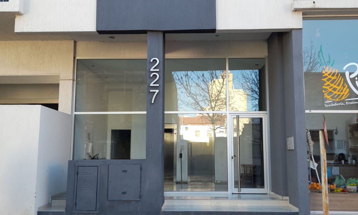 GORRITI 227 PISO 7 DEPTO F (0A)