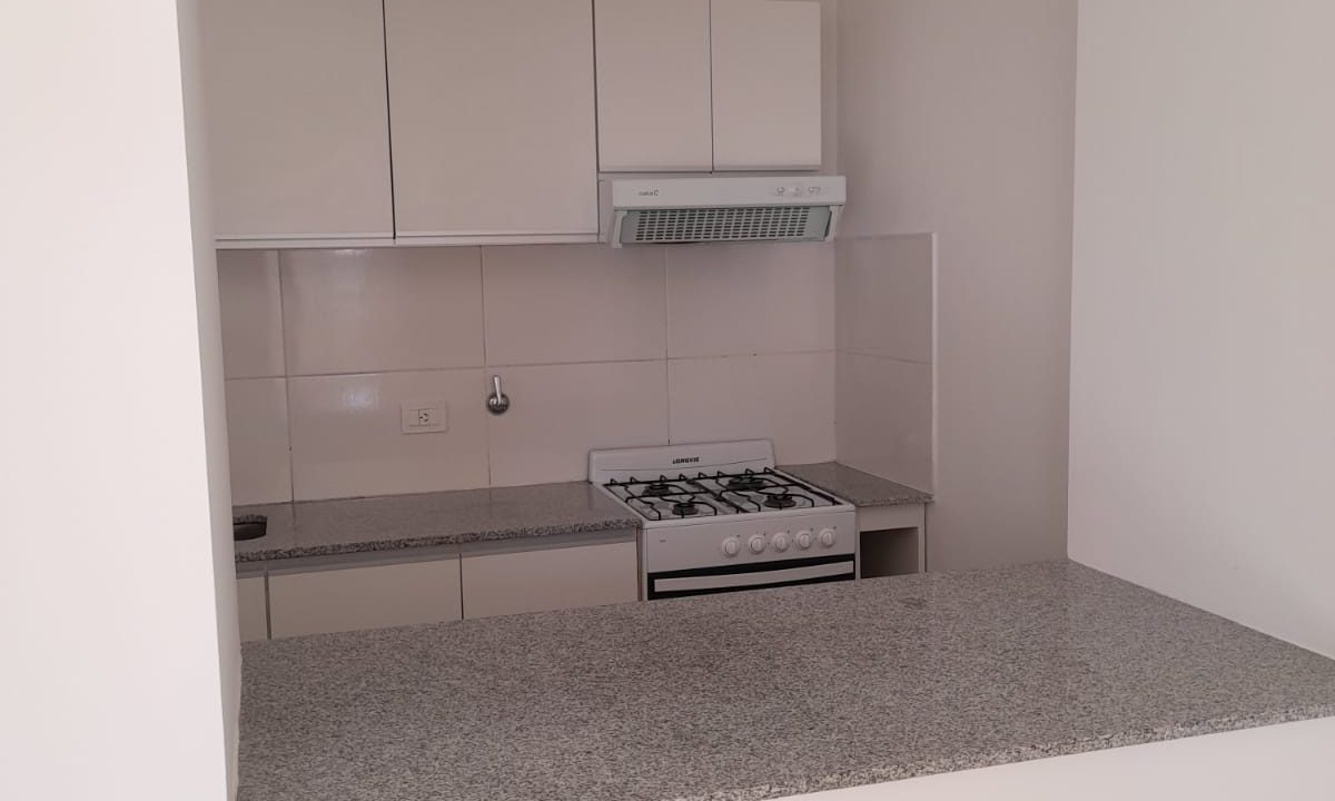 GORRITI 227 PISO 7 DEPTO F (12)