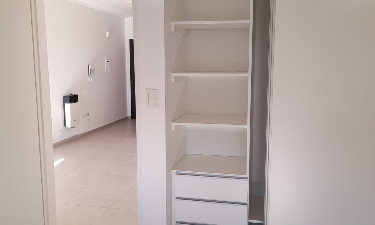 GORRITI 227 PISO 7 DEPTO F (1I)