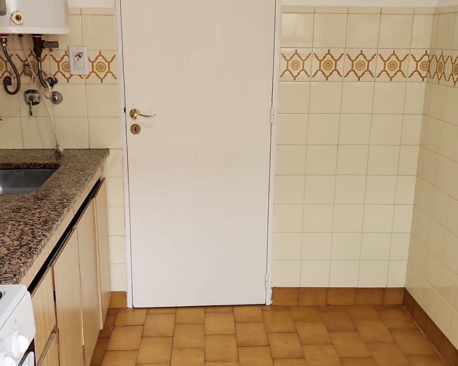 ALVARADO 312 PISO 1 DEPTO. 2 -17