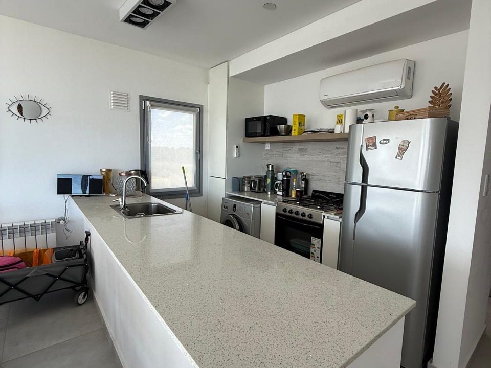 AVDA. PERON 952 PISO 2 C-1 (10)