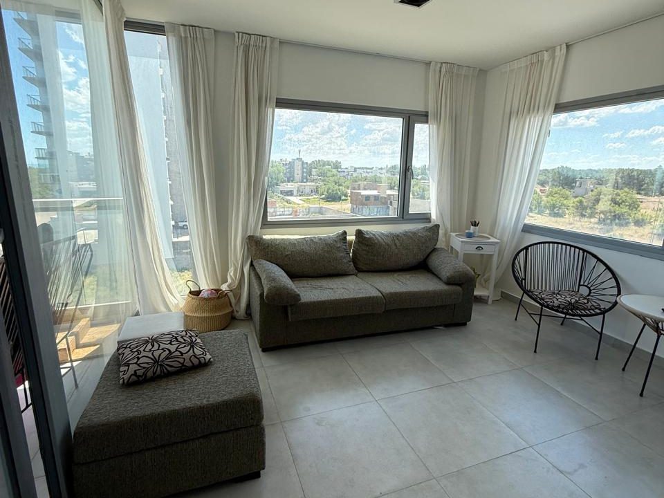 AVDA. PERON 952 PISO 2 C-1 (11)