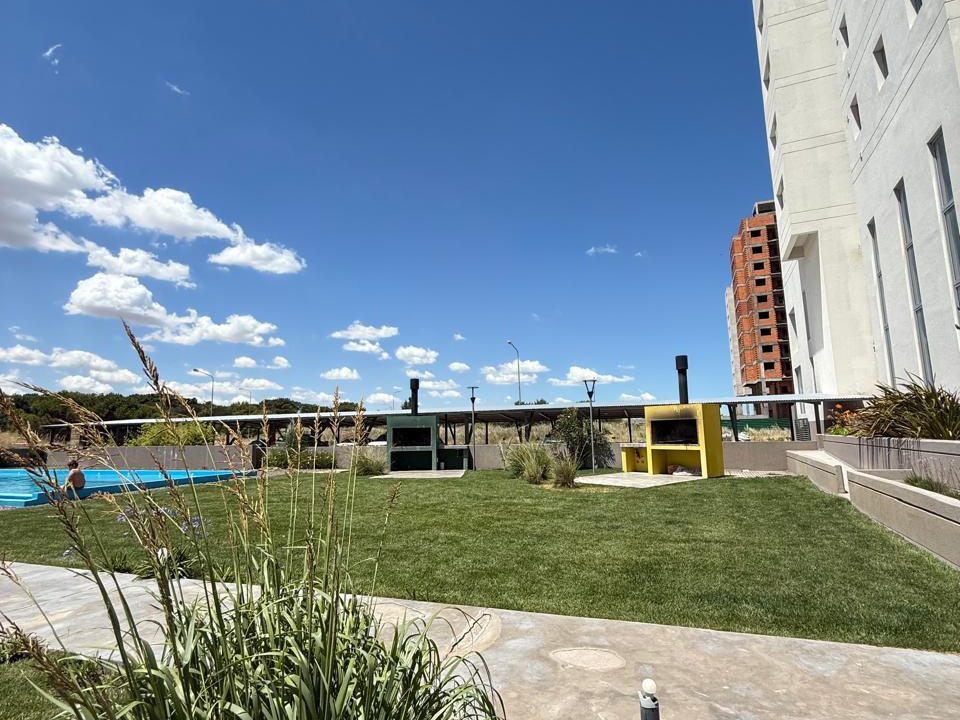 AVDA. PERON 952 PISO 2 C-1 (2)