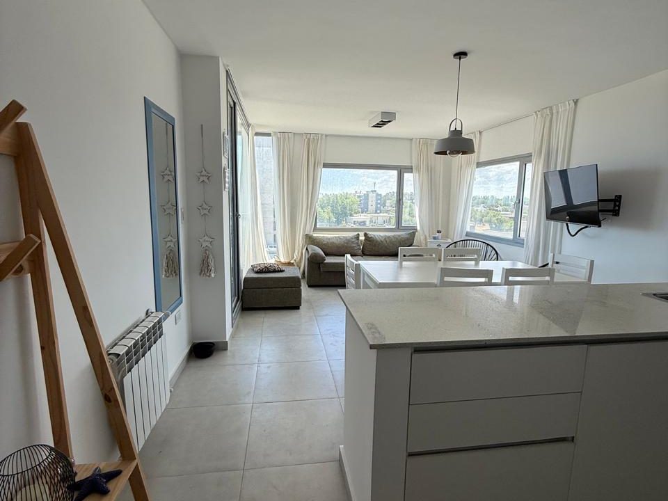 AVDA. PERON 952 PISO 2 C-1 (7)