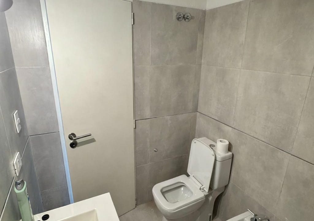 GUEMES 837 PISO 2 A-15