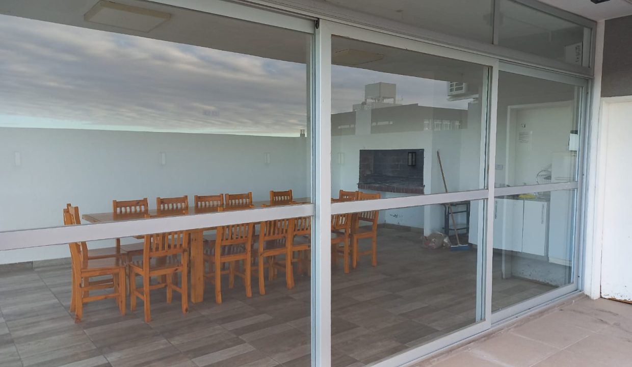 HOLDICH 34 PISO 9 DEPTO 4-17