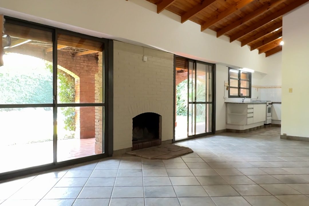 PATAGONIA - 14 DE JULIO 4028 - 08