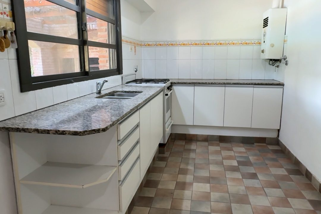 PATAGONIA - 14 DE JULIO 4028 - 09