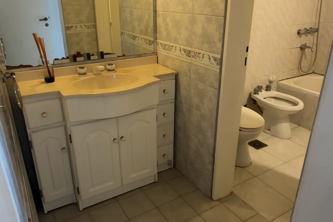 PATAGONIA - 14 DE JULIO 4028 - 16