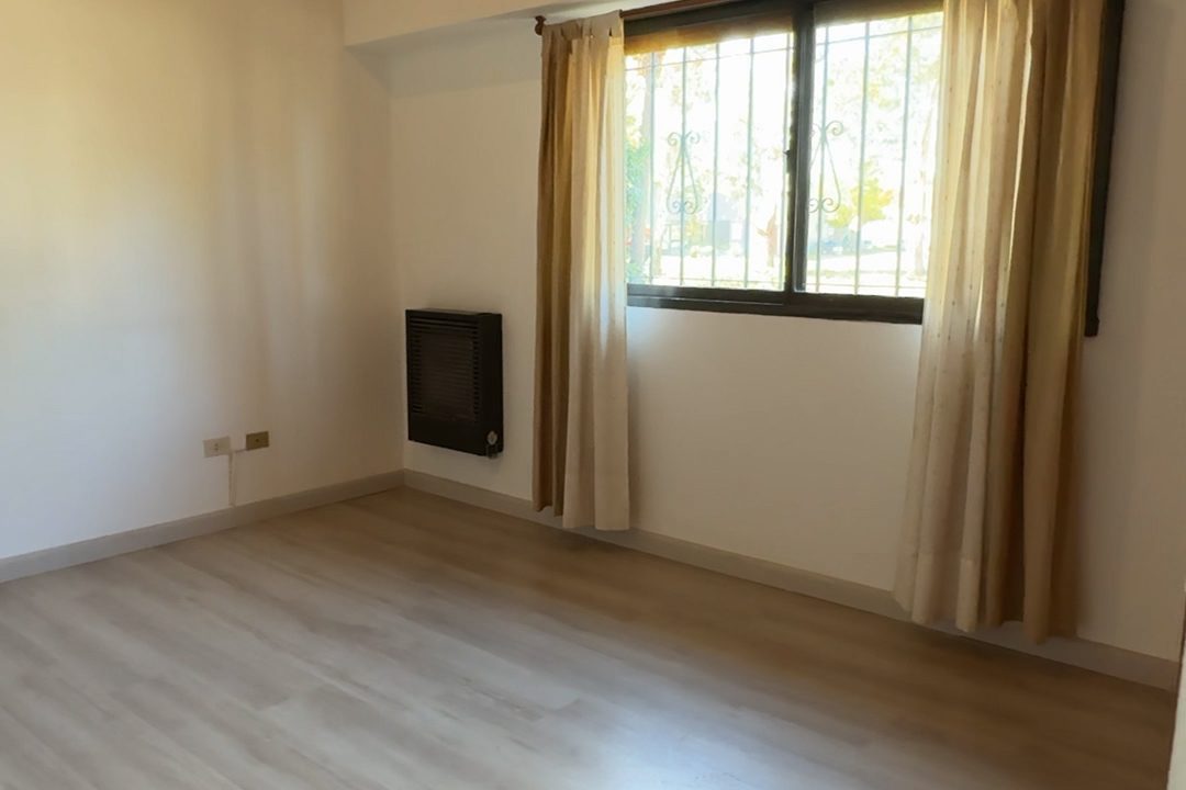 PATAGONIA - 14 DE JULIO 4028 - 19