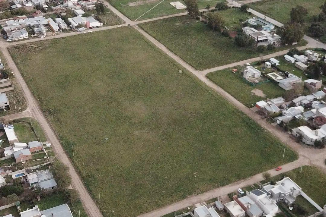 TERRENO ALEM 08