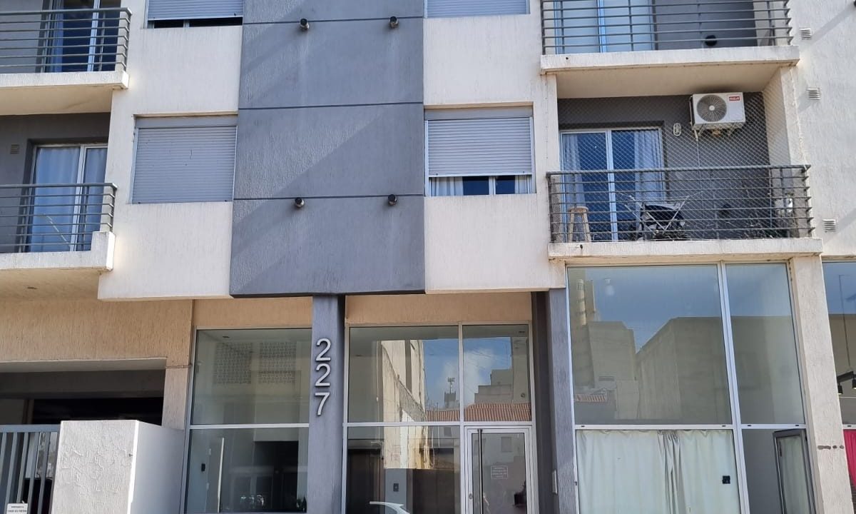 GORRITI 227 PISO 4 F