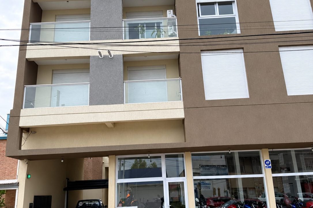 ALEM 2351 PISO 2 DEPTO 17 -1