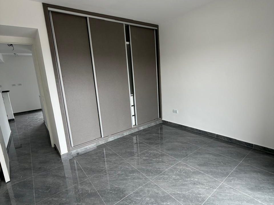 ALEM 2351 PISO 2 DEPTO 17 -10